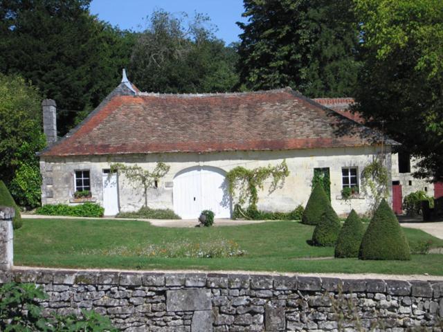 Chambres D'Hotes Le Chateau De La Plante Thuré エクステリア 写真